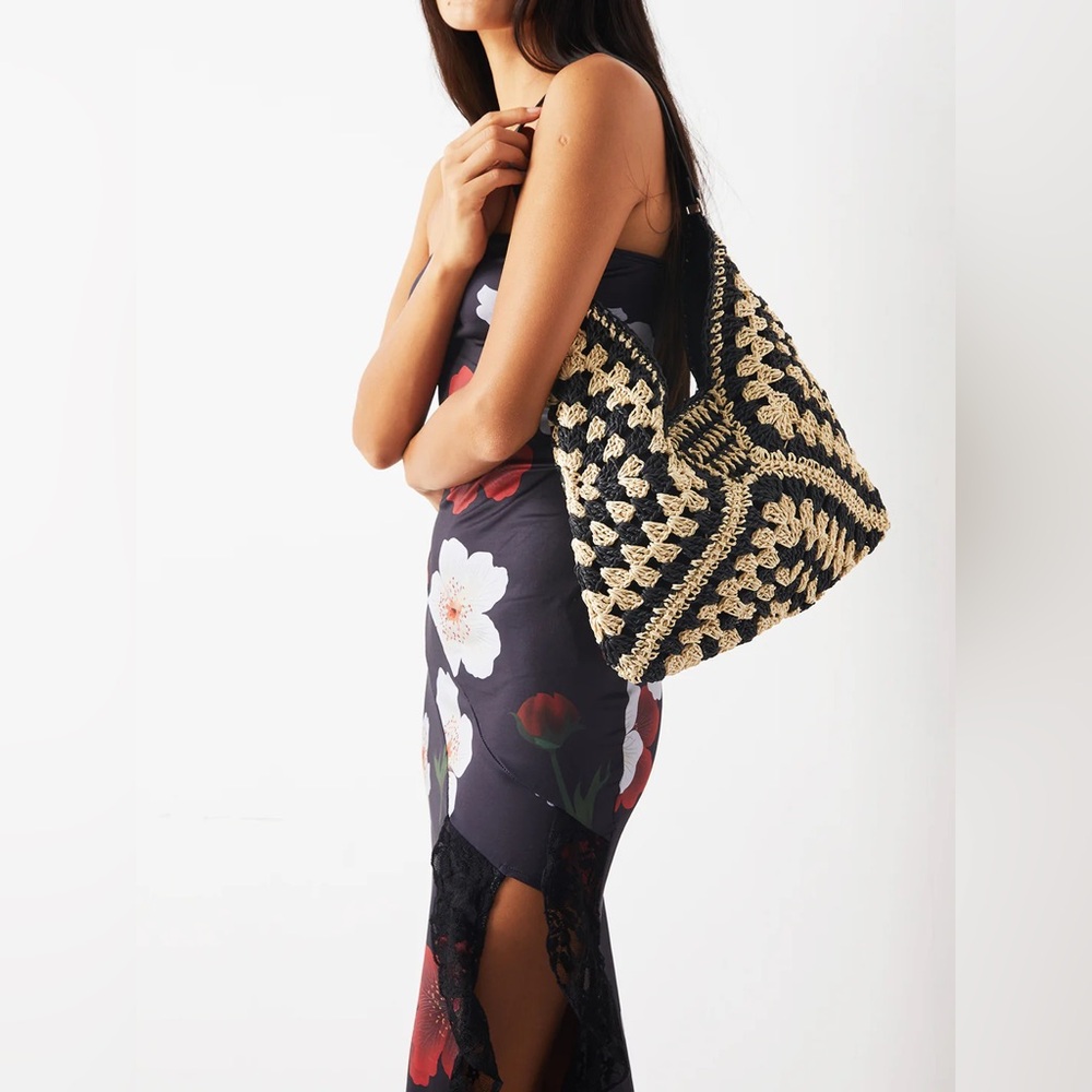 Vintage Crochet Macrame Shoulder Bag - Picture 2 of 4